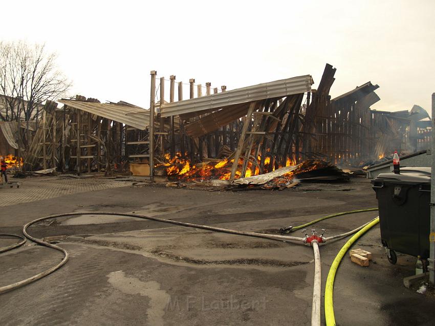 Grossbrand Holzlager Siegburg Industriestr P248.JPG